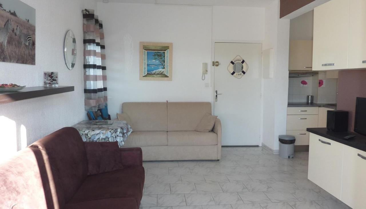 Studio Residence Bona, Vue Hippodrome Et Mer, Clim Hyères Dış mekan fotoğraf